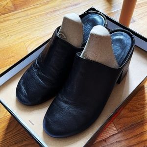 MM6 Maison Martin Margiela Black Leather Mules